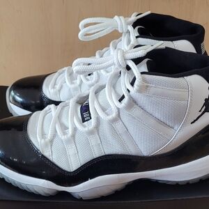 Air Jordan 11 Retro CONCORD 2011